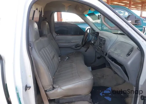 1998 Ford F-250 Lariat/Standard/Xl/Xlt from USA, damaged, VIN 1FTRF2767WKB29569